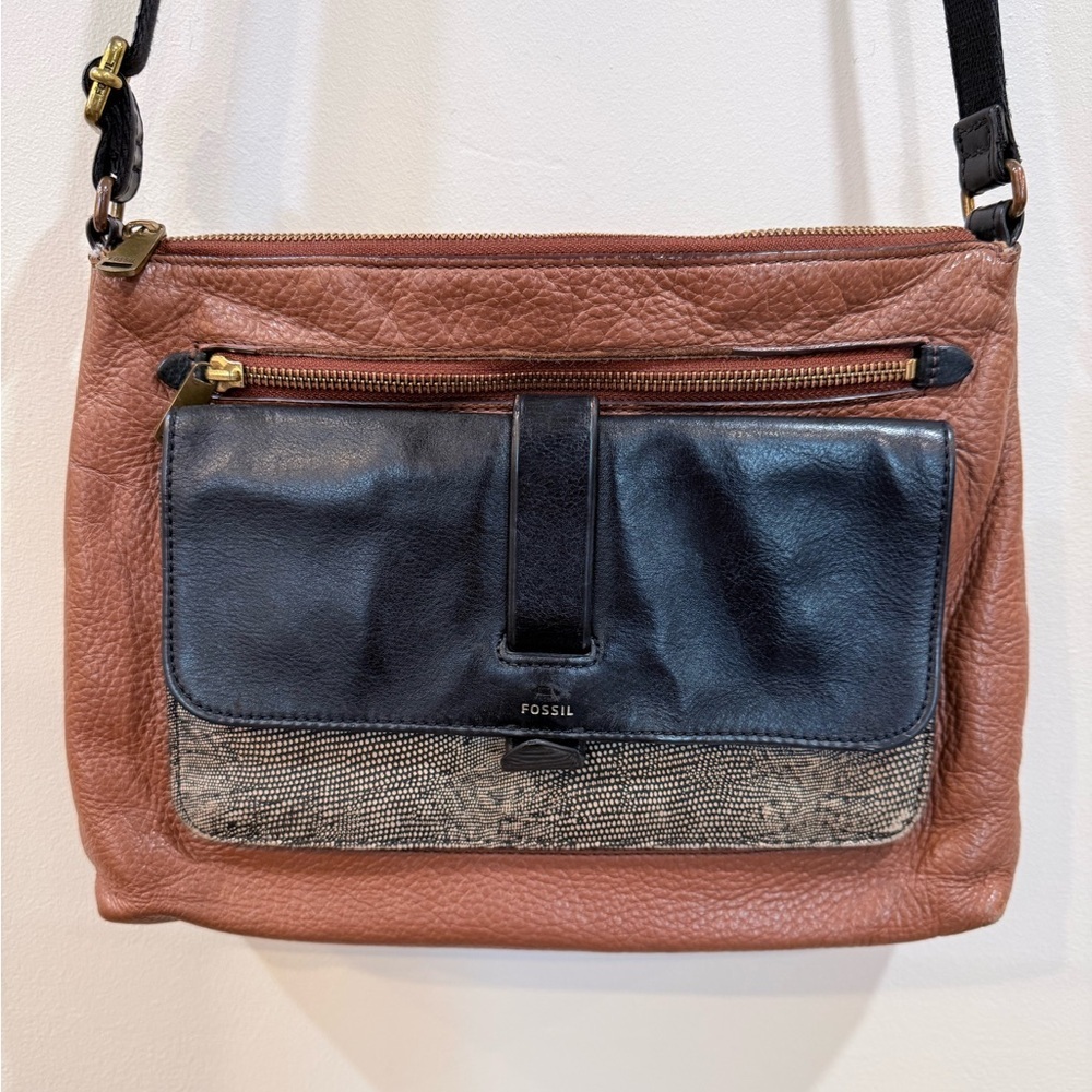 🔥Fossil Two-Tone Leather Crossbody Bag - Brown & Black EUC 🔥